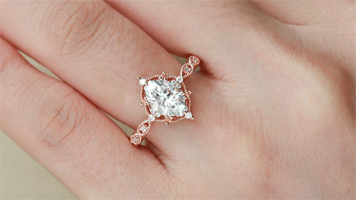 Why Choose Moissanite Rings as an Alternative to Traditional Engagement Rings?